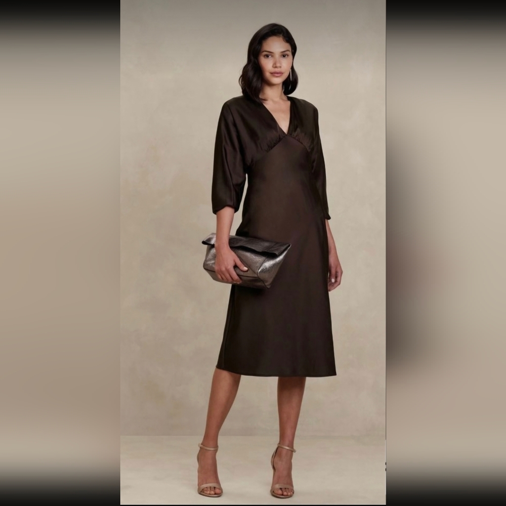 Bloussant-Sleeve Midi Dress